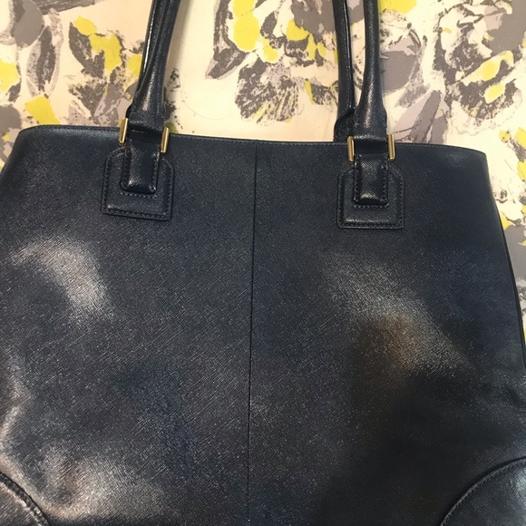 Tory Burch Tote w/ Dust bag - Picture 7 of 8